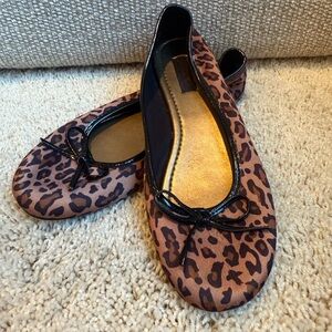 American Eagle Outfitters Leopard Print Kids Slippers